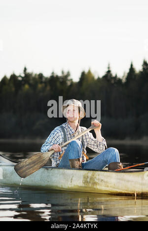 Dans un canot de Nordmarka Banque D'Images