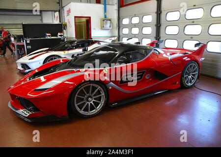 MUGELLO, ITALIE - Le 26 octobre 2017 : Ferrari FXX-K au cours de Finali Mondiali Ferrrari 2017 XX - Programmes en circuit du Mugello. L'Italie. Banque D'Images