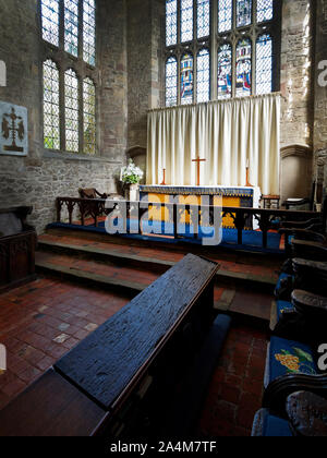 Little Malvern Priory se trouve dans le village de Little Malvern près de Malvern, Worcestershire, était auparavant un monastère bénédictin c. 1171-1537. Banque D'Images