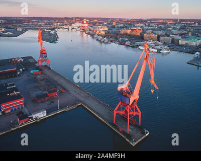 Crane en port Banque D'Images