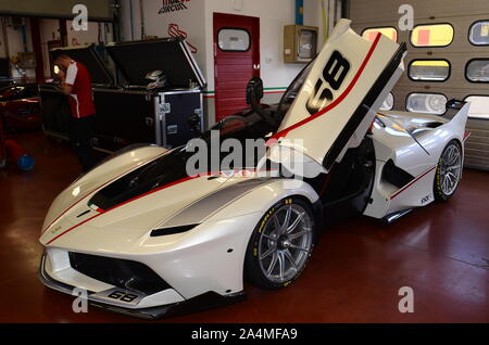 MUGELLO, ITALIE - Le 26 octobre 2017 : Ferrari FXX-K au cours de Finali Mondiali Ferrrari 2017. XX Programmes en circuit du Mugello. Banque D'Images