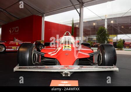 MUGELLO, IL, Octobre, 2017 : Ferrari F1 126 CK 1981 de Gilles Villeneuve et Didier Pironi au paddock de spectacle anniversaire Ferrari au Mugello 1947-2017 Banque D'Images