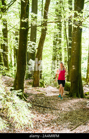 Woman jogging Banque D'Images