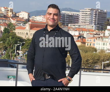 Cannes, France - 15 octobre 2019 - Le Monde - MIPCOM Marché du contenu de divertissement avec le réalisateur Colin van Loon, un événement, Reed MIDEM Salon de télévision dans le monde entier d'utilisation | Banque D'Images