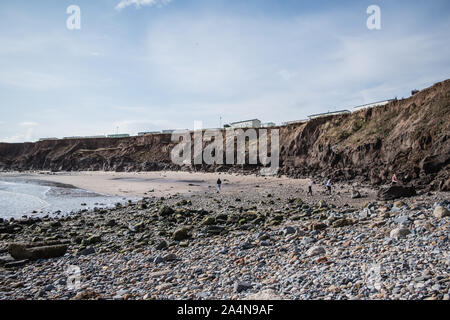 Hornsea sur le littoral Holderness, l'un des littoraux les plus rapides d'éroder, montrant des exemples de l'érosion côtière. Banque D'Images