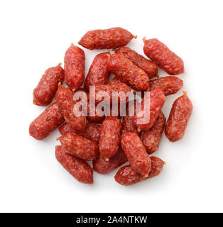 Vue de dessus du mini-saucisses fumées isolated on white Banque D'Images