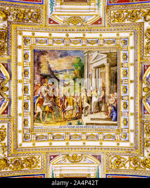 Vatican, Rome, Italie, le 19 octobre 2018 : des peintures au plafond dans la galerie des cartes, au Musée du Vatican, Rome, Italie Banque D'Images