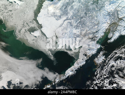 Vue Satellite de l'Alaska, l'hiver, le 12 janvier 2011, 438 kilomètres au-dessus de la terre, par la NASA/Jeff Schmaltz/DPA Banque D'Images