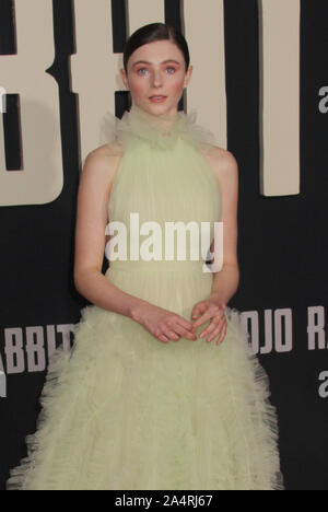 Hollywood, Californie, USA. 15 octobre, 2019. Thomasin McKenzie 10/15/2019 Le Los Angeles Premiere de "Jojo Lapin' tenue à l'American Legion Post 43 Hollywood à Los Angeles, CA Photo par Izumi Hasegawa/HollywoodNewsWire.co Crédit : Hollywood News Wire Inc./Alamy Live News Banque D'Images