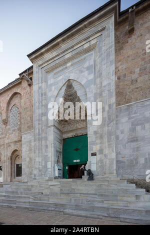 Portail d'entrée en marbre, grande mosquée de Bursa, Turquie Banque D'Images