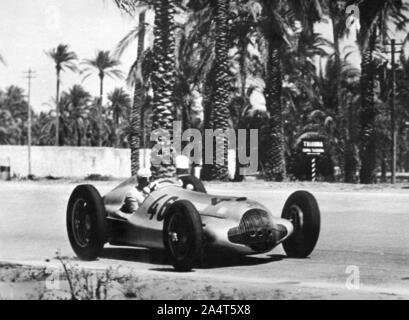 Mercedes Benz W154, Hermann Lang, 1938 Grand Prix de Tripoli. Banque D'Images