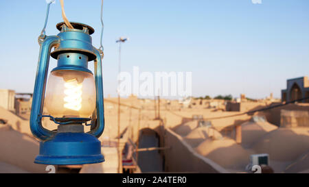 Lanterne en vieille ville de Yazd, Iran. Une partie de la liste du patrimoine mondial de l'UNESCO, la vieille ville de Yazd dispose de rues étroites et l'habitat traditionnel. Banque D'Images