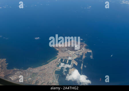 Gran Canaria comme vu de l'intérieur de l'avion au cours d'un flght de Ténérife à Fuerteventura Banque D'Images