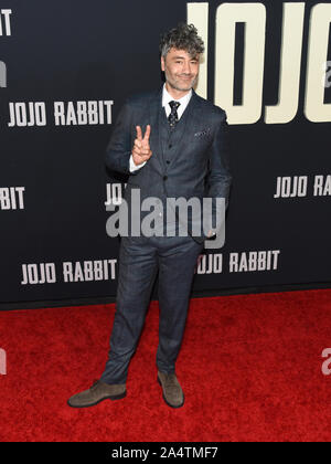 15 octobre 2019, Hollywood, Californie, USA Taika Waititi : assiste à la première de projecteurs Fox' ''Jojo Lapin' (image Crédit : © Bennight/Zuma sur le fil) Banque D'Images