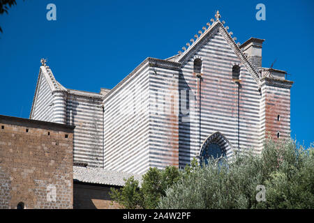 Gothique italien Cattedrale di Santa Maria Assunta (Cathédrale de l'Assomption de la Bienheureuse Vierge Marie) dans le centre historique d'Orvieto, Ombrie, Italie. Au Banque D'Images