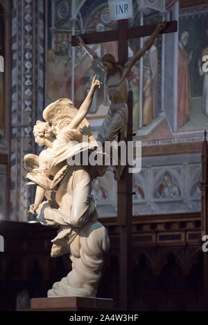 Statue de Saint Gabriel Archange de 1605, groupe d'Annunciazione (Annonciation de la Vierge par l'Ange) par Francesco Mochi, reconnu comme le Banque D'Images