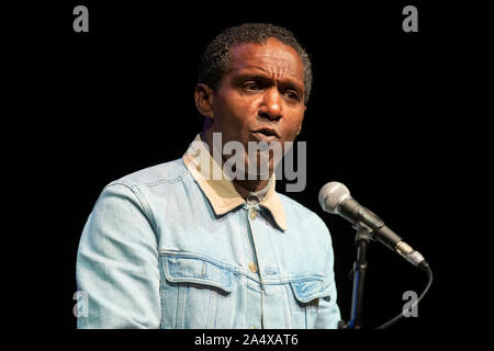 Manchester, UK. 16 Oct, 2019. Lemn Sissay poète apparaît au festival de littérature de Manchester. Credit : Russell Hart/Alamy Live News Banque D'Images