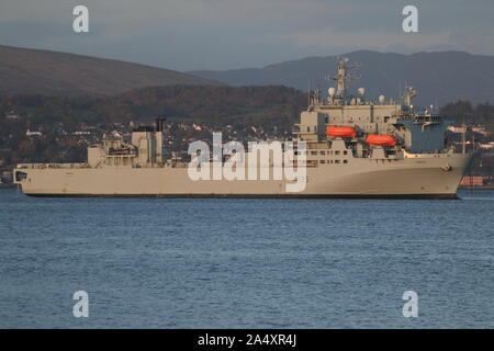 RFA Argus (A135), une formation de l'aviation et des personnes recevant navire exploité par la Royal Fleet Auxiliary, off Greenock après l'exercice 2019 Grève Griffin. Banque D'Images