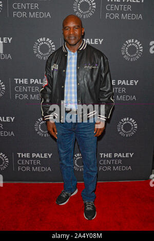 New York, États-Unis. 16 Oct, 2019. Evander Holyfield assiste au Paley Center for Media présente : le succès dans les affaires et dans la vie : Hearst's Frank A. Bennack, Jr., en conversation avec la SCS Gayle King au Paley Center for Media. Credit : SOPA/Alamy Images Limited Live News Banque D'Images