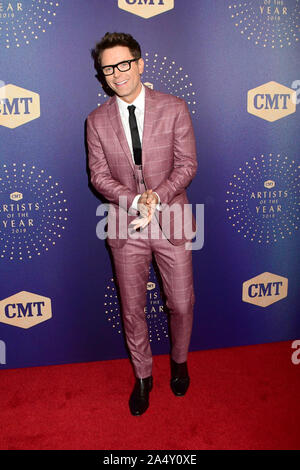 Nashville, Tennessee, USA. 16 Oct, 2019. Bobby les os. CMT 2019 Artiste de l'année à Schermerhorn Symphony Center. Crédit photo : Dara-Michelle MediaPunch Farr/AdMedia/MediaPunch Crédit : Inc/Alamy Live News Banque D'Images