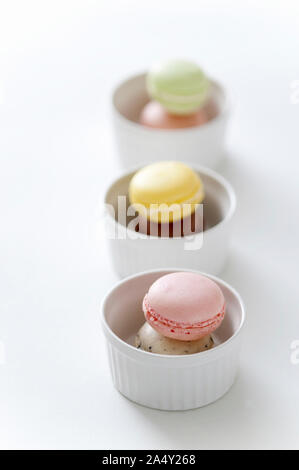 Macarons en ramequins Banque D'Images