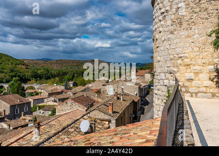 Village médiéval de Vogue en Ardèche, Rhône-Alpes, France Banque D'Images