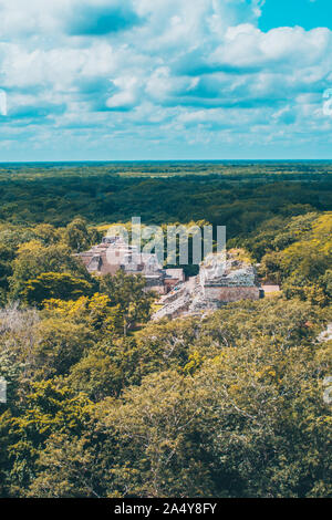 Ek Balam ruines regardez dans le ciel Banque D'Images