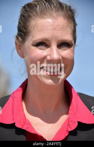 Hot Blonde Business Woman Wearing suit Banque D'Images