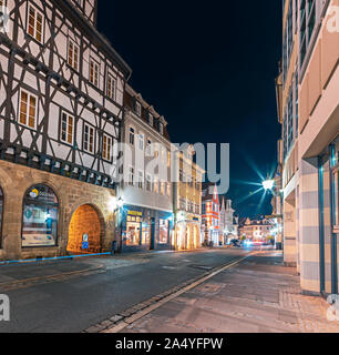 COBURG, ALLEMAGNE - circa 2019, octobre : Le Ketschengasse rue le soir dans la ville de Coburg, Bavière, Allemagne Banque D'Images