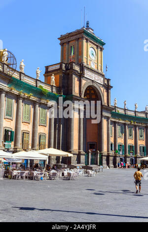 L'Italie, Campanie, Naples, Dante square, Foro Carolino Banque D'Images
