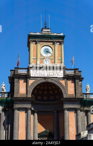 L'Italie, Campanie, Naples, Dante square, Foro Carolino Banque D'Images