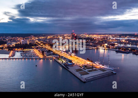 Gdynia, Pologne 10.09.2019 Vue aérienne Drone Downtown textspace copyspace Banque D'Images