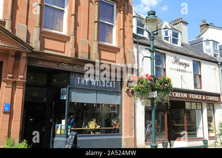 La rue principale de la ville de Fort William, porte de Ben Nevis, dans l'ouest de l'Écosse, Royaume-Uni Banque D'Images