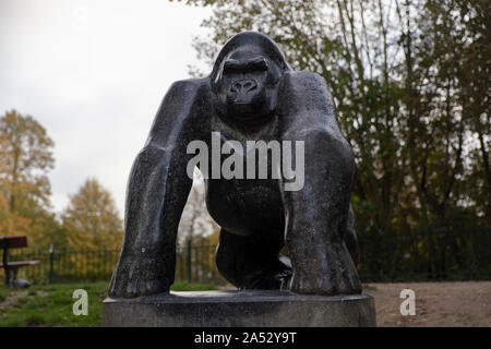 Statue de gorilles à Crystal Palace Park Banque D'Images