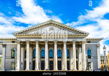 Avis sur l'Opéra d'État de Bavière, Munich, Allemagne Banque D'Images