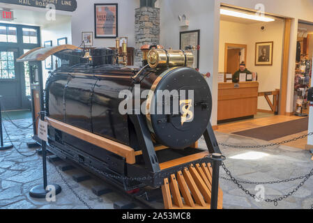 Vieille locomotive électrique, Centre d'accueil de parc d'état de Gillette Castle, Château de Gillette, une fois à la maison de Sherlock Holmes Park, East Haddam, Connecticut, Banque D'Images