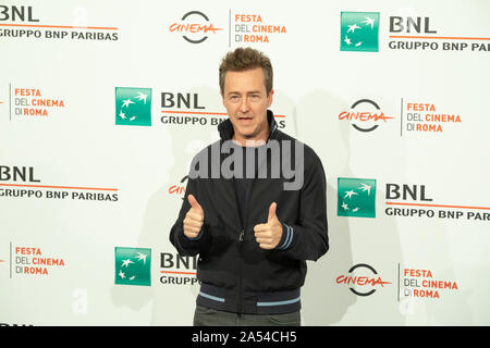 Rome, Italie. 17 Oct, 2019. L'acteur américain Edward Norton, assiste à l'Motherless Brooklyn photocall lors de la 14ème Festival du Film de Rome. Credit : SOPA/Alamy Images Limited Live News Banque D'Images