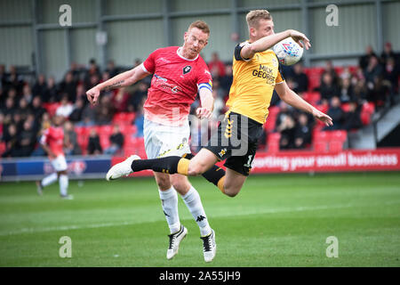 Salford City FC 1-0 Cambridge United. La gâche de Salford, Adam Rooney célèbre la notation. Banque D'Images