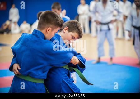 BELGRADE, SERBIE - 28. Septembre 2019. Les enfants et les enfants Arts Martiaux Sport de démonstration. Soirée des Arts Martiaux / Belgrade Kyokushin trophée au Spor Banque D'Images