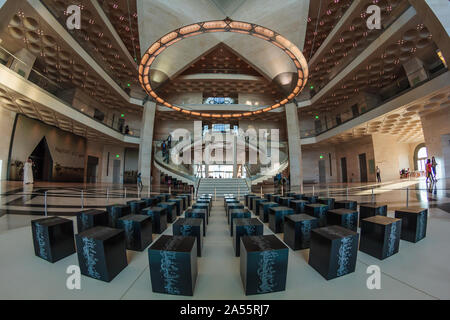 Le hall d'entrée du Musée d'art islamique de Doha, Qatar fish eye view Banque D'Images