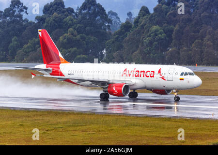 Medellin, Colombie - Le 26 janvier 2019 Airbus A320 : Avianca avion à l'aéroport de Medellin (MDE) en Colombie. Banque D'Images