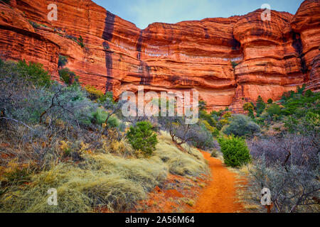 Sentier de randonnée à Sedona, Arizona. Banque D'Images