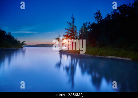 Senset sur le lac. Banque D'Images