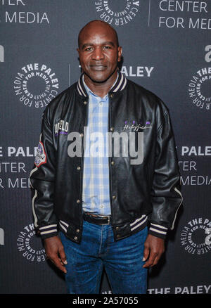 New York, États-Unis. 16 Oct, 2019. Evander Holyfield assiste au Paley Center for Media présente : le succès dans les affaires et dans la vie : Hearst's Frank A. Bennack, Jr., en conversation avec la SCS Gayle King au Paley Center for Media (photo de Lev Radin/Pacific Press) Credit : Pacific Press Agency/Alamy Live News Banque D'Images