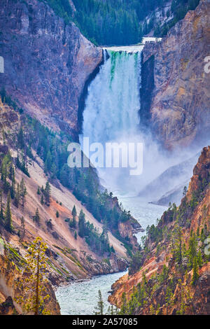 Close up veiw de Yellowstone Falls inférieur à Yellowstone National Park, Wyoming, USA. Banque D'Images