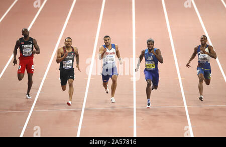 La société britannique Adam Gemili (centre) dans la finale 200m Hommes Banque D'Images