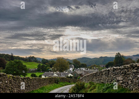 Du soleil au-dessus de près de Sawrey, près de Hawkshead, Lake District, Cumbria Banque D'Images