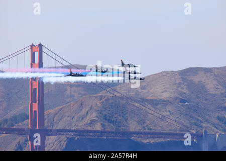 Aero L-39 Albatros de la composante "patriotes Jet Team" l'équipe de démonstration de la voltige effectuer durant la Semaine de la flotte de San Francisco Air show 2019. Banque D'Images