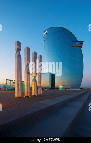 Ricardo Bofill sculptures à l'hôtel W, Barcelone, Barcelone, Catalogne, Espagne Banque D'Images