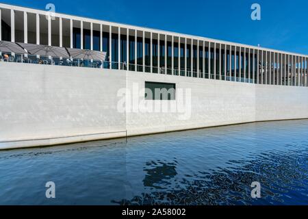 Le tout nouveau James Simon Galerie entre Kupfergraben et Neues Museum, Berlin, Allemagne Banque D'Images